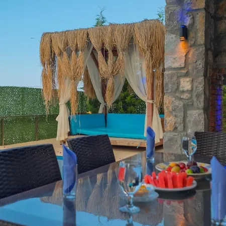 Targaryen Villa