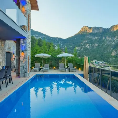 Targaryen Villa *