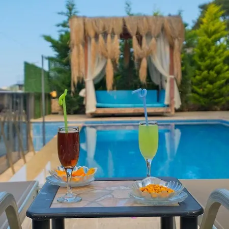 Targaryen Villa *